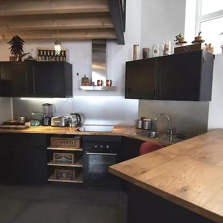 Centre-ville Avec Terrasse Et Place De Parking * Clermont-Ferrand